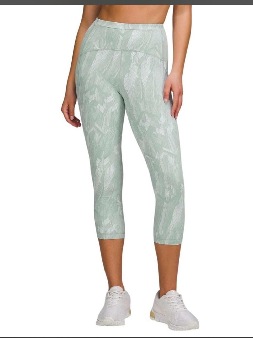 NWOT Lululemon Swift Speed High-Rise Crop 21" leggings blue silver. Size 10